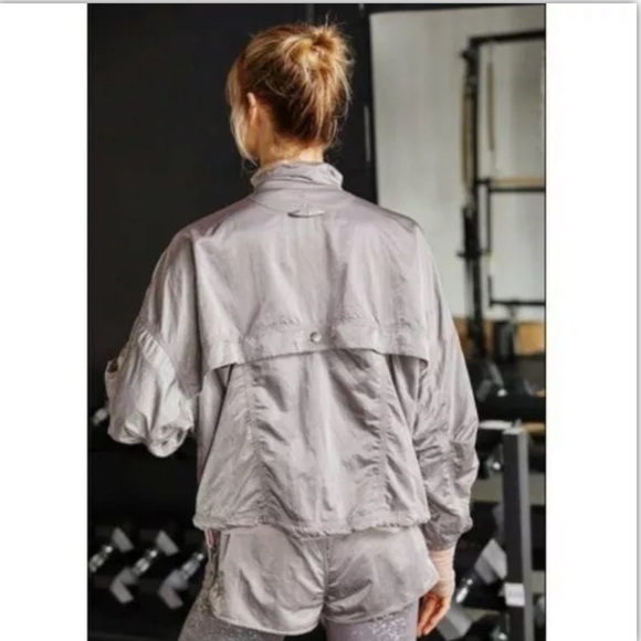 NWOT New Free People Movement Opal Workout Jacket Size Medium - Picture 4 of 14